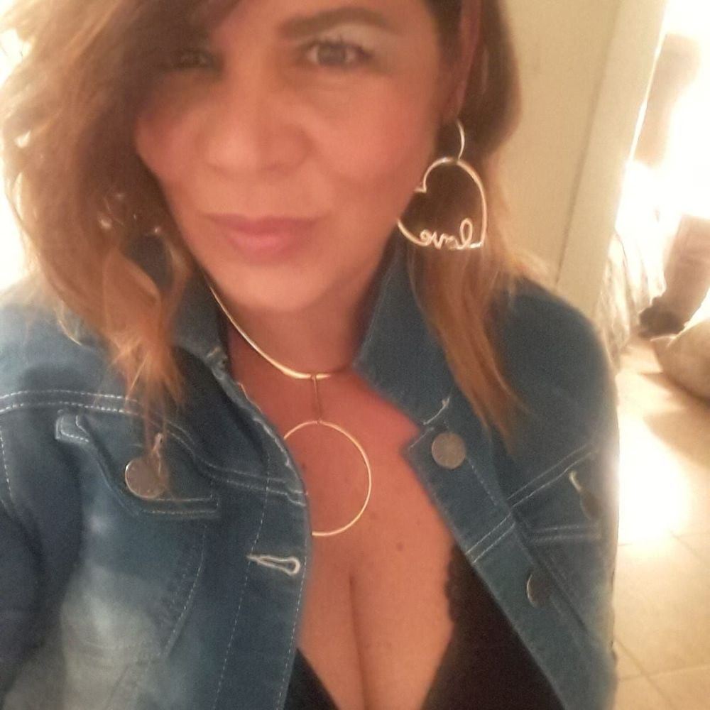 Meet your Posher, Sandra